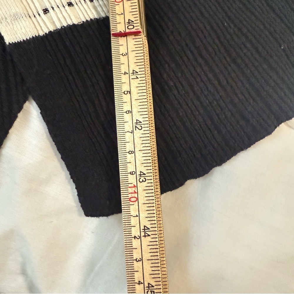 Anthropologieβ MOTH Asymmetrical Turtleneck Sweater Dress Size M - Picture 5 of 10